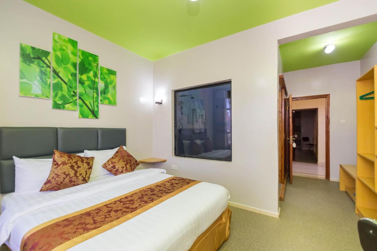 Maple Inn Hotel Nairobi Buitenkant foto
